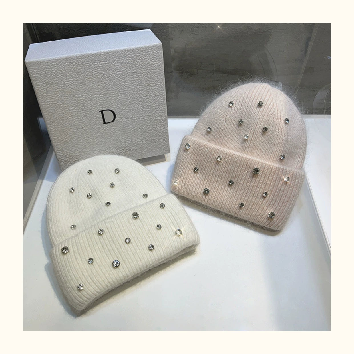 Luxury Rhinestone Beads Knitted Hat Korean Women Rabbit Fur Wool Skullies Cap Winter Fashion Thickened Warm Bonnet Beaanies