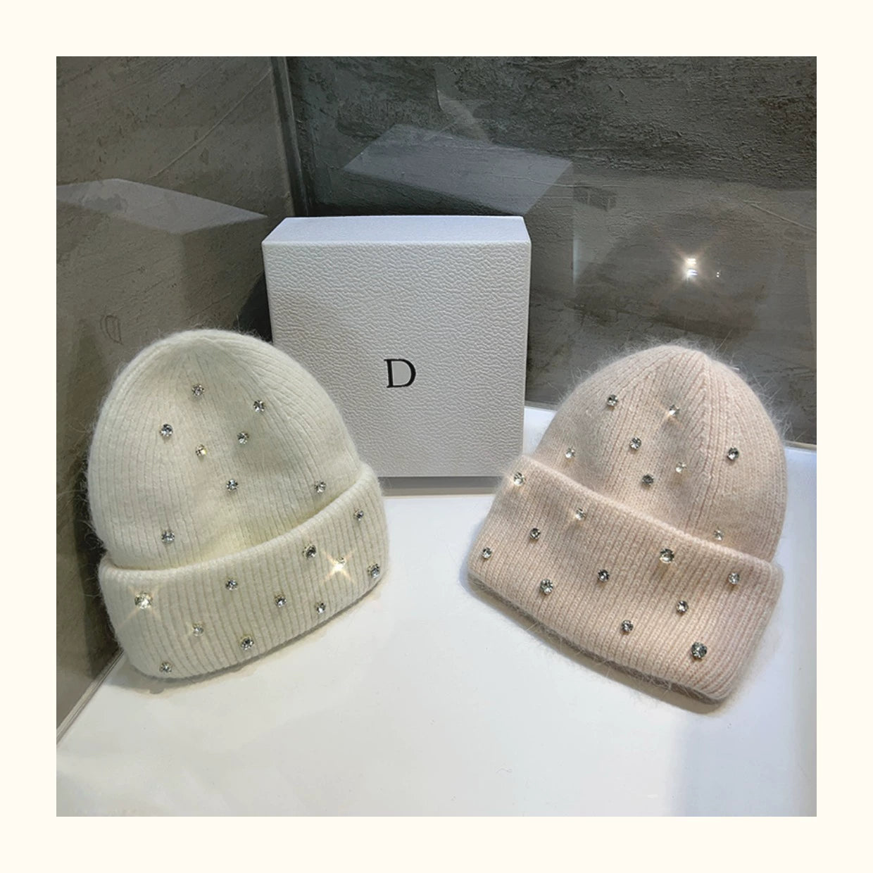 Luxury Rhinestone Beads Knitted Hat Korean Women Rabbit Fur Wool Skullies Cap Winter Fashion Thickened Warm Bonnet Beaanies