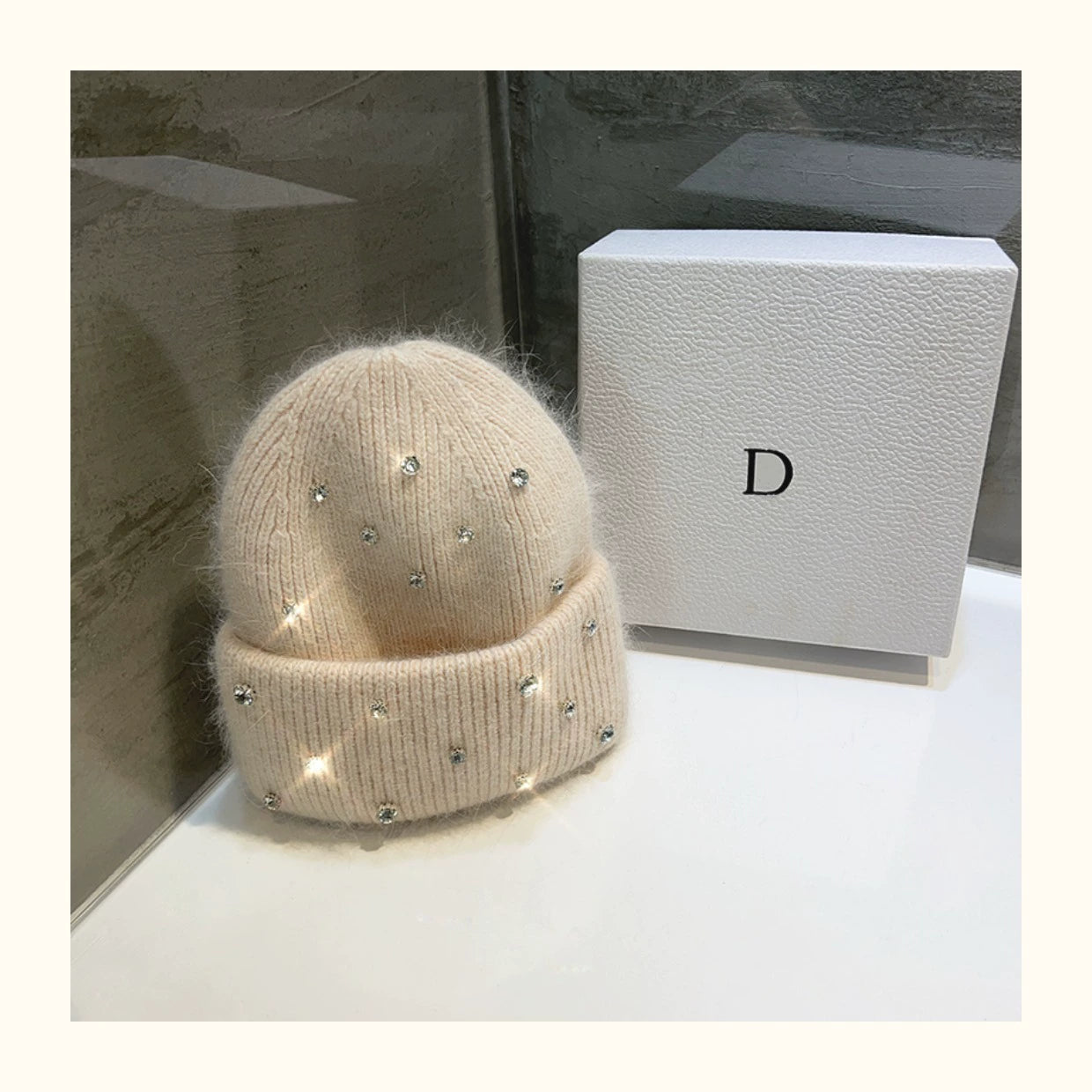 Luxury Rhinestone Beads Knitted Hat Korean Women Rabbit Fur Wool Skullies Cap Winter Fashion Thickened Warm Bonnet Beaanies