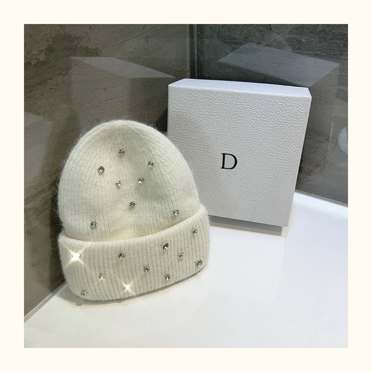 Luxury Rhinestone Beads Knitted Hat Korean Women Rabbit Fur Wool Skullies Cap Winter Fashion Thickened Warm Bonnet Beaanies