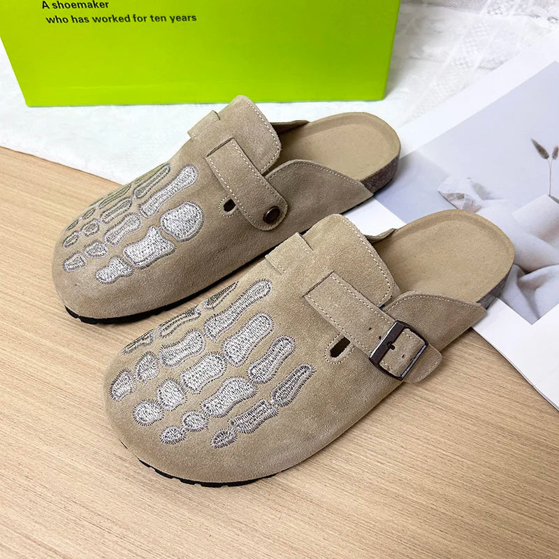 2024 bone embroidered flat shoes, fashionable women's slippers, new niche design, casual and comfortable, wearing with toe caps