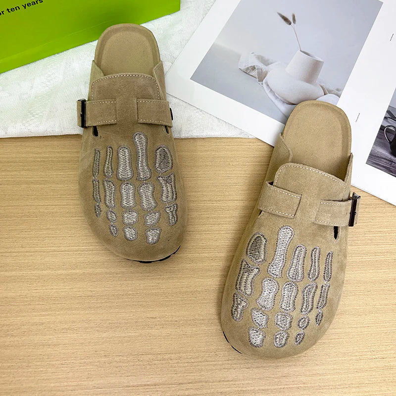 2024 bone embroidered flat shoes, fashionable women's slippers, new niche design, casual and comfortable, wearing with toe caps