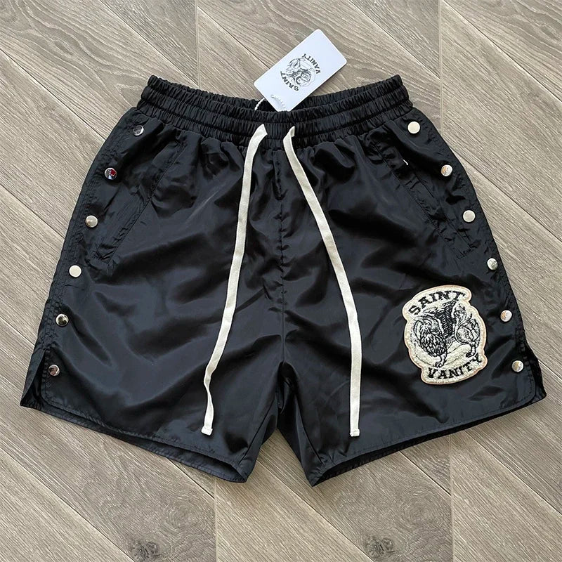 The same embroidered breasted casual sports shorts from SAINT VANITY ins